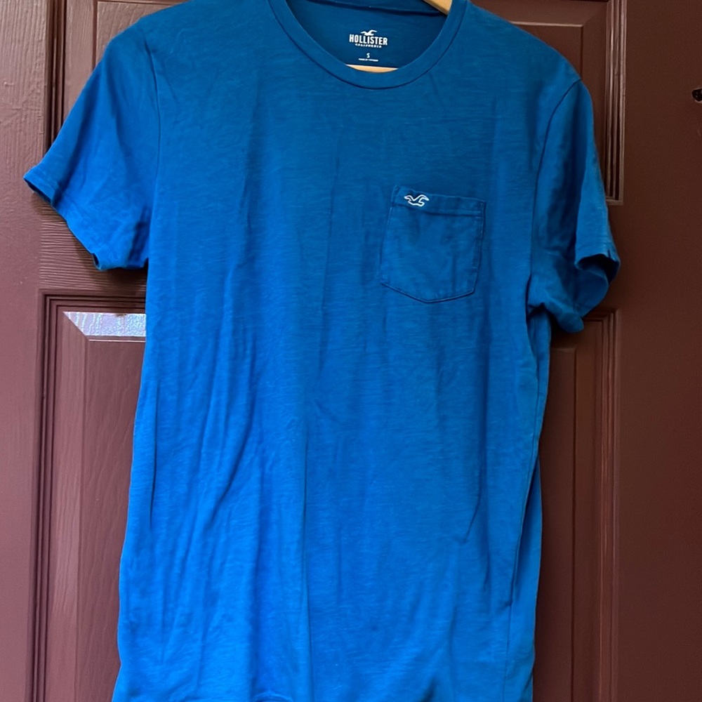 Hollister Tee